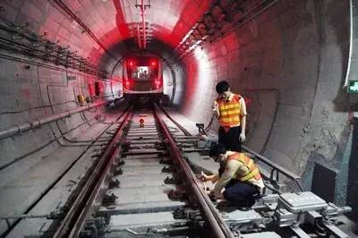 <em>城市轨道交通</em><em>机电</em><em>技术</em><em>专业</em>《<em>信号</em><em>联锁</em><em>故障</em><em>维护</em>—6502电气集中<em>联锁</em><em>系统</em><em>维护</em>及<em>故障</em>分析处理》<em>课程</em><em>思</em><em>政</em><em>课堂教学</em><em>设计</em>