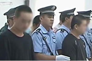 看似普通的车祸，“受害人”露微笑穿帮，揭开屡屡得手的骗保套路
