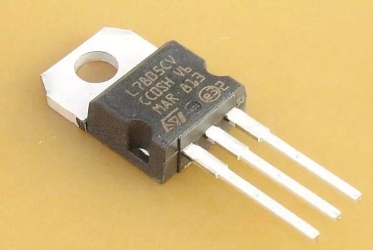 三端集成稳压器