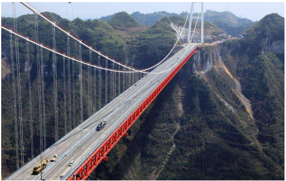 中国“跨山大桥”无任何支撑