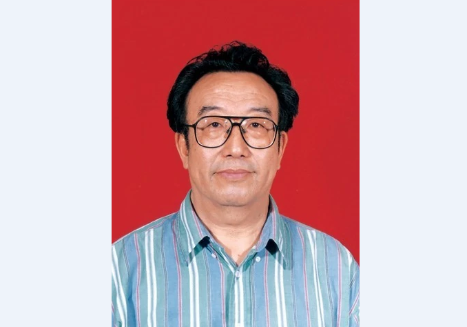 中国俄语年文化人物：<em>翻译</em>家高莽