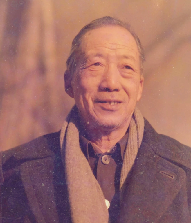 同济大学教授陈<em>从</em>周：<em>中国</em>著名<em>古建筑</em>园林艺术学家