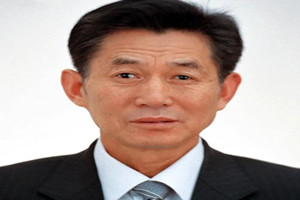<em>李</em>官奇：研发的“植物蛋白质合成丝及其制造方法”获得国家发明专利