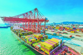 前三季度厦门港集装箱吞吐量超900万标箱