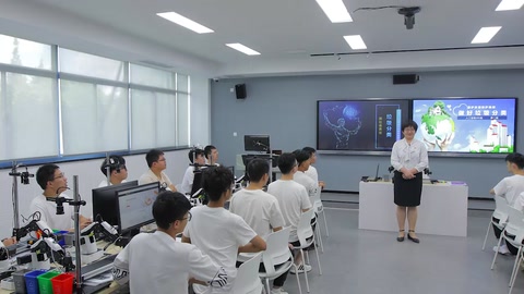 <em>微</em><em>课</em>：<em>人工智能技术</em><em>应用</em><em>专业</em>《智能<em>视觉</em>识别-垃圾分类初探》