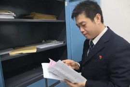 <em>不负</em><em>韶华</em><em>担</em><em>使命</em>，<em>默默无言</em><em>述</em><em>忠诚</em>—<em>郑州</em><em>西站</em><em>车站</em><em>值班员</em><em>王晓明</em>1