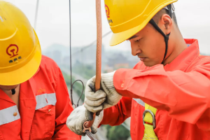 授课图片—<em>接触</em><em>线</em>电连接