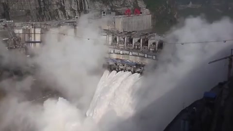 三峡大坝混凝土施工建设