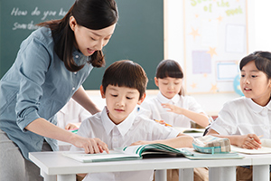 学前<em>教育</em><em>专业</em>：《幼儿园<em>课程</em><em>与</em>活动<em>设计</em>—幼儿园<em>课程</em>中的游戏活动》<em>课程</em><em>思</em><em>政</em><em>课堂教学</em><em>设计</em>