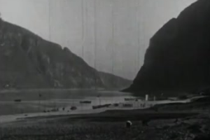 1929年：<em>古田</em><em>会议</em>确立“党指挥枪”的建军原则