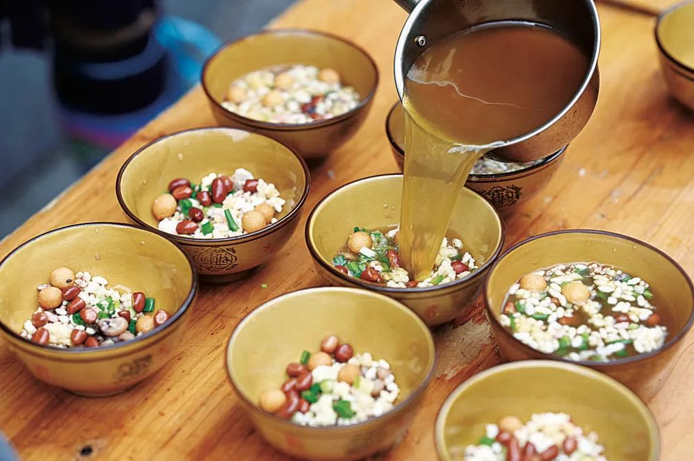 <em>通</em><em>识</em><em>课</em>：《<em>饮食文化</em>—中国<em>饮食文化</em>的区域特点》<em>课程</em><em>思</em><em>政</em><em>课堂教学</em><em>设计</em>