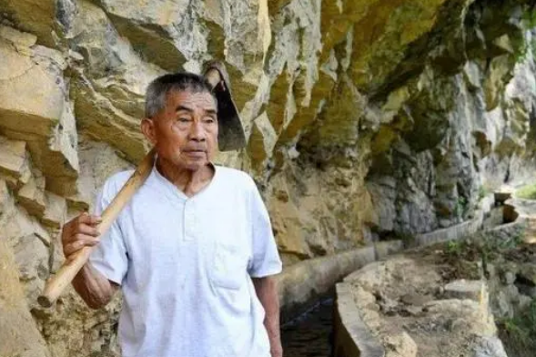 黄大发：当代愚公