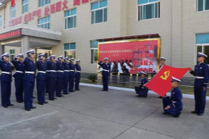 西昌<em>森林</em>消防大队17年扎根大凉山扑<em>救火灾</em>150余起